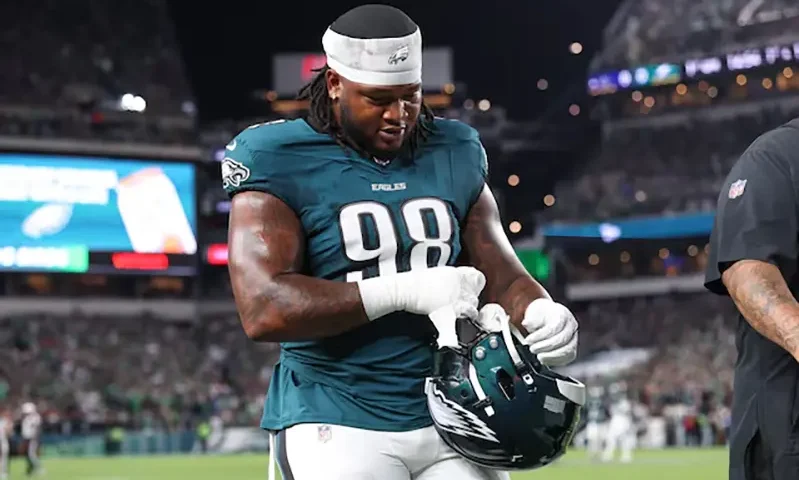 Philadelphia Eagles defensive tackle Jalen Carter (98) walks off the field after being ejected during the first quarter of the game against the Dallas Cowboys at Lincoln Financial Field. Mandatory Credit: Bill Streicher-Imagn Images