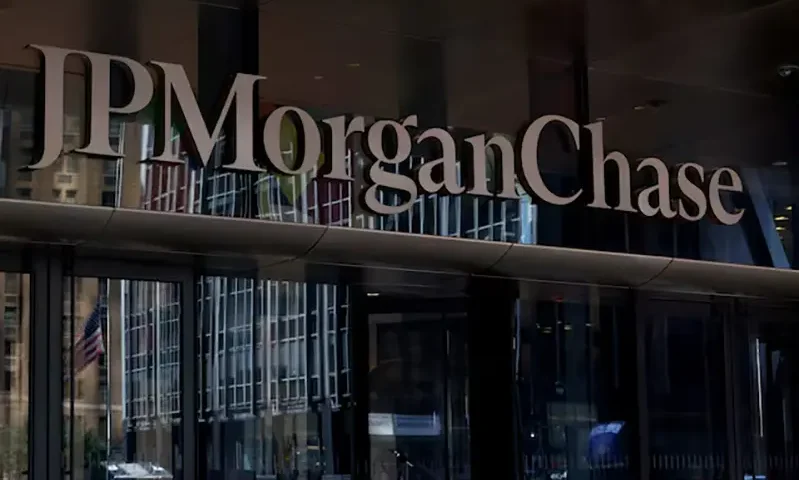 JPMorganChase sign at the firm's headquarters at 270 Park Avenue in the Midtown area of New York City, U.S., September 9, 2025. REUTERS/Shannon Stapleton/File Photo
